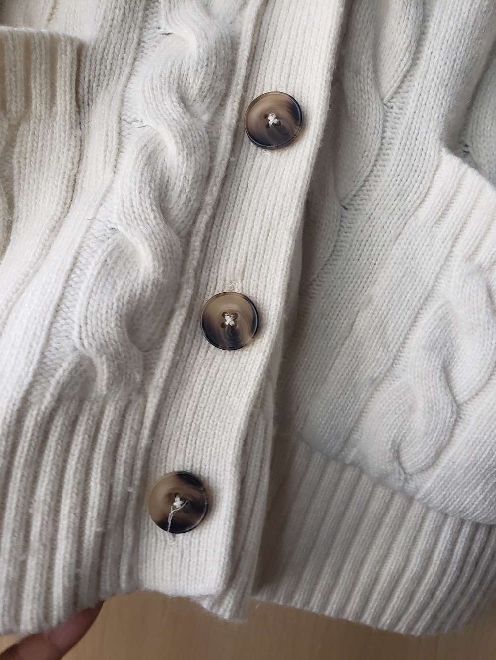 Ralph Lauren Wool Cashmere Blend Cable Knit Knit Button Cardigan - Picture 5 of 9
